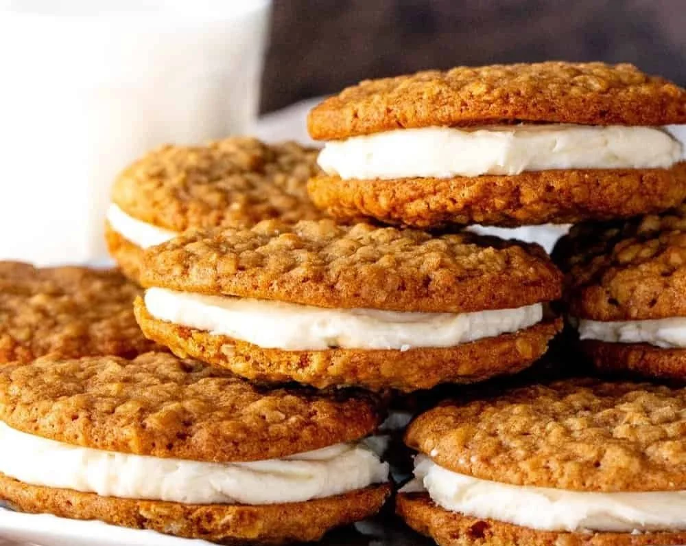 Delicious homemade oatmeal cream pies with creamy filling.