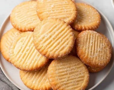 Delicious French salted butter cookies on a baking tray
